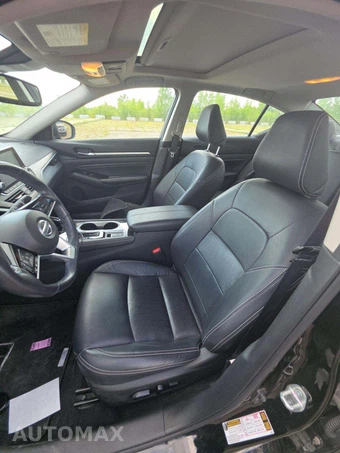 2022 Nissan Altima Platinum - miniatura 3