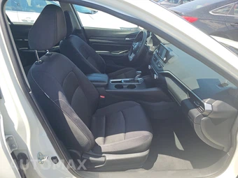2022 Nissan Altima S - miniatura 8