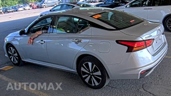 2022 Nissan Altima SL - miniatura 6