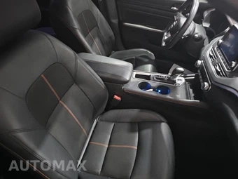 2022 Nissan Altima SR - miniatura 16