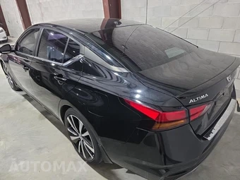 2022 Nissan Altima SR - miniatura 6