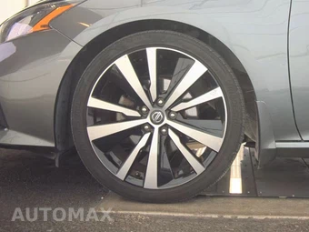 2022 Nissan Altima SR – miniatura 9