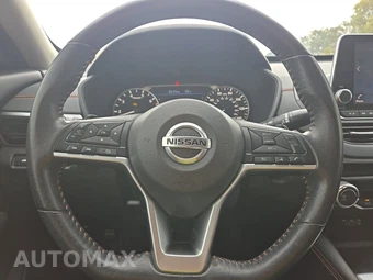 2022 Nissan Altima SR – miniatura 10