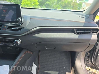 2022 Nissan Altima SR – miniatura 16