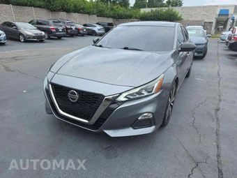 2022 Nissan Altima SR