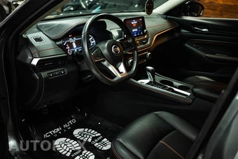 2022 Nissan Altima SR - miniatura 8