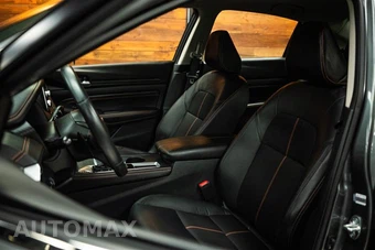 2022 Nissan Altima SR - miniatura 9