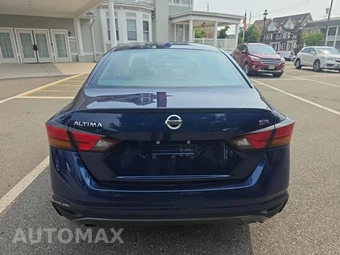 2022 Nissan Altima SR - miniatura 5