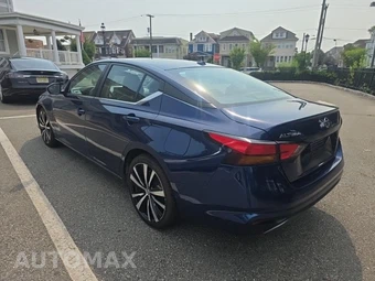 2022 Nissan Altima SR - miniatura 6