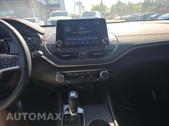 2022 Nissan Altima SR - miniatura 10
