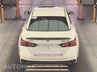 2022 Nissan Altima SR - miniatura 5