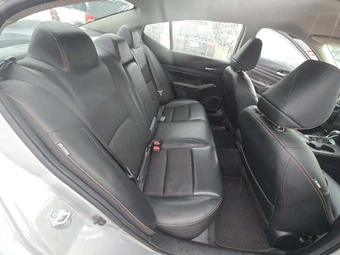2022 Nissan Altima SR – miniatura 13