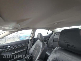 2022 Nissan Altima SR – miniatura 8