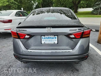 2022 Nissan Altima SR – miniatura 5