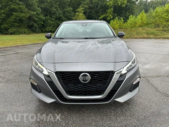 2022 Nissan Altima SR - miniatura 2