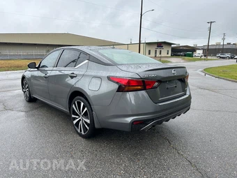 2022 Nissan Altima SR - miniatura 7