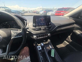 2022 Nissan Altima SR - miniatura 7
