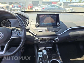 2022 Nissan Altima SV - miniatura 10