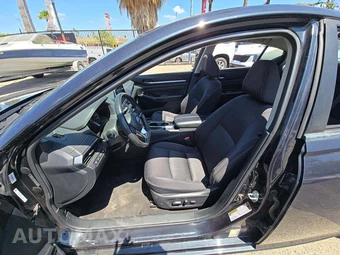 2022 Nissan Altima SV - miniatura 6
