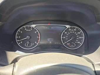 2022 Nissan Altima SV - miniatura 9