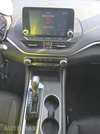 2022 Nissan Altima SV – miniatura 11