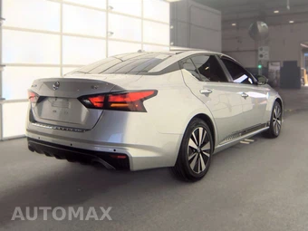2022 Nissan Altima SV – miniatura 4