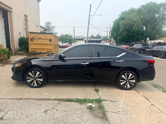 2022 Nissan Altima SV - miniatura 3