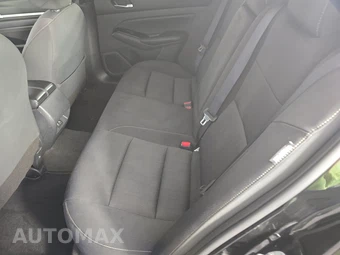 2022 Nissan Altima SV – miniatura 13