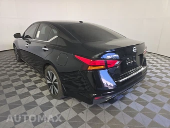 2022 Nissan Altima SV – miniatura 6