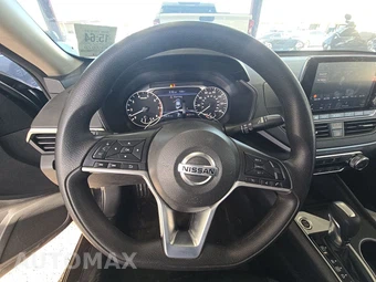 2022 Nissan Altima SV – miniatura 10