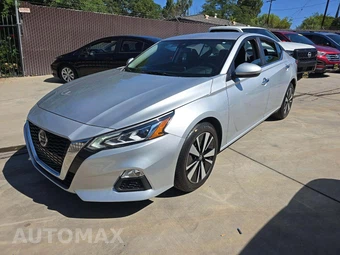 2022 Nissan Altima SV