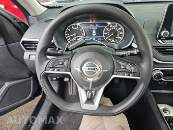 2022 Nissan Altima SV - miniatura 10