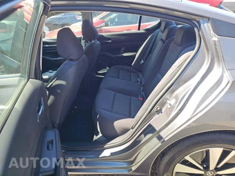 2022 Nissan Altima SV - miniatura 12