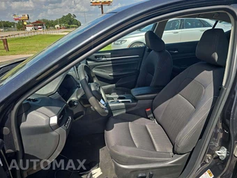 2022 Nissan Altima SV – miniatura 3