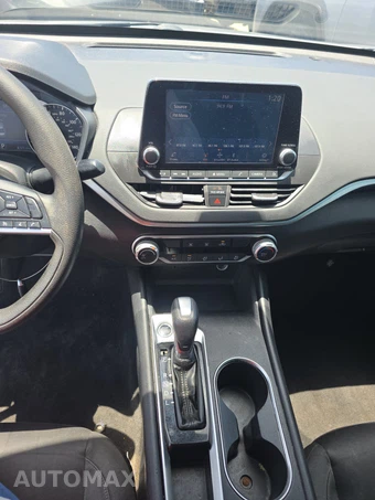 2022 Nissan Altima SV – miniatura 11