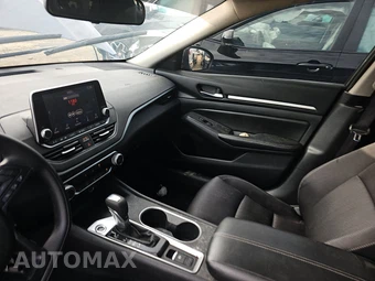 2022 Nissan Altima SV - miniatura 11