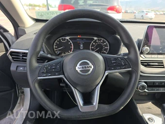 2022 Nissan Altima SV - miniatura 10