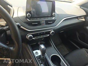 2022 Nissan Altima SV - miniatura 11
