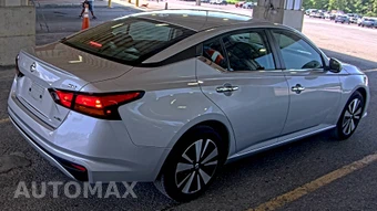 2022 Nissan Altima SV - miniatura 4