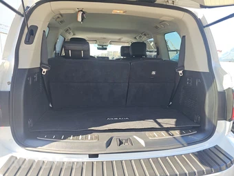 2022 Nissan Armada Platinum - miniatura 16
