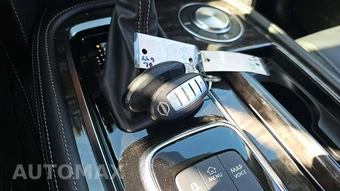 2022 Nissan Armada Platinum - miniatura 17