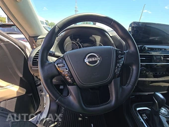 2022 Nissan Armada Platinum - miniatura 10