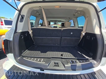 2022 Nissan Armada Platinum - miniatura 17
