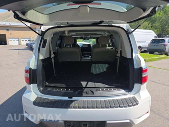2022 Nissan Armada Platinum - miniatura 12