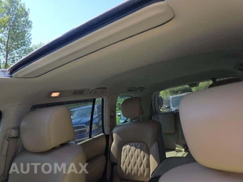 2022 Nissan Armada Platinum - miniatura 8