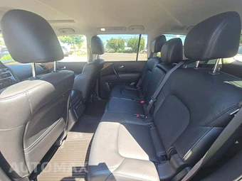 2022 Nissan Armada SL - miniatura 10