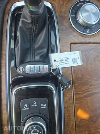 2022 Nissan Armada SL - miniatura 5