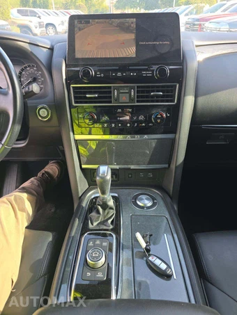 2022 Nissan Armada SV - miniatura 10