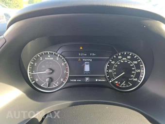 2022 Nissan Armada SV - miniatura 9