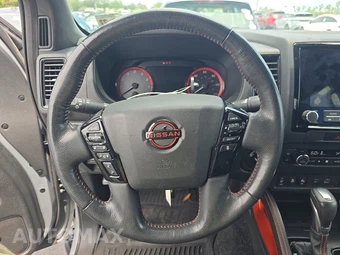 2022 Nissan Frontier PRO-4X Crew Cab Medium Bed - miniatura 10